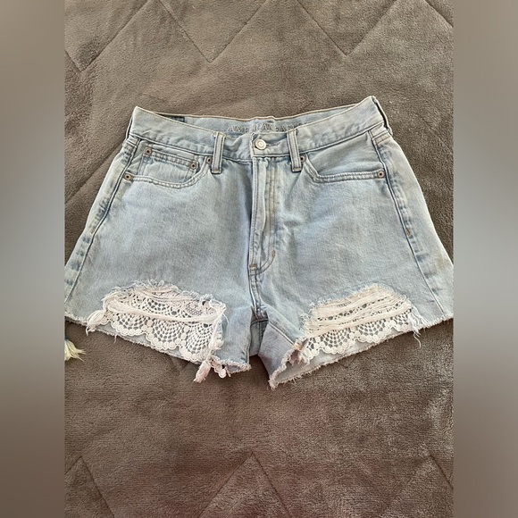 American Eagle Outfitters Pants - American eagle mom shorts size 6